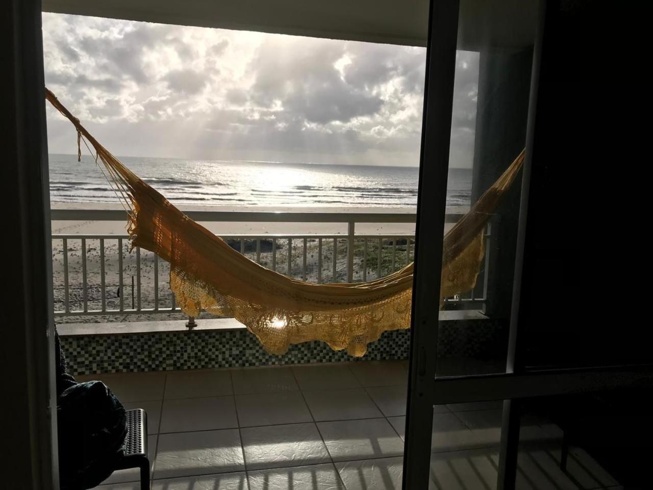 Apartamento Vista Total Do Mar Uma Cobertura A 400M Do Beach Park No Porto Das Dunas Aquiraz Condominio Terramaris Piscina Ampla Parque Infantil Sauna Estacionamento Privado Dış mekan fotoğraf